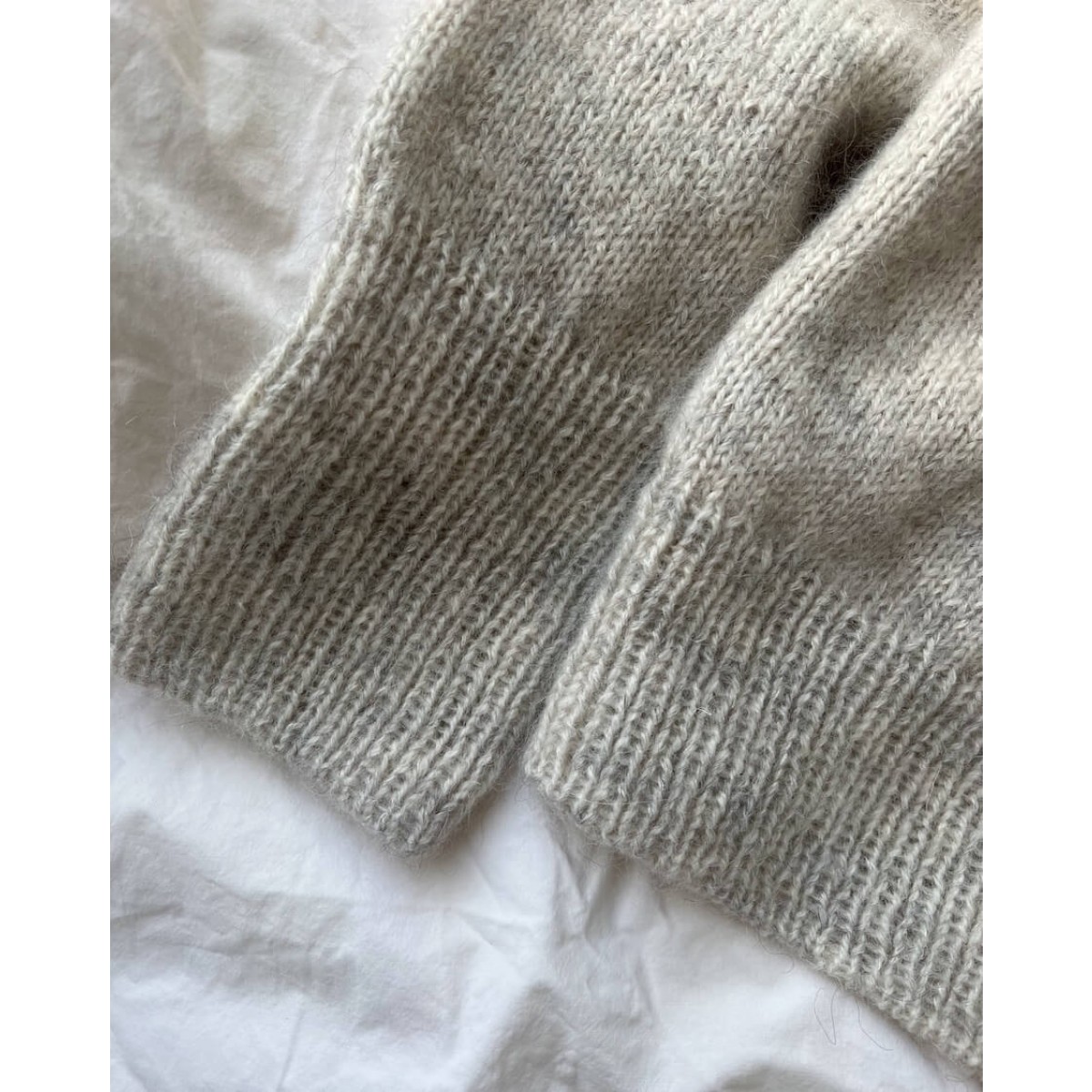 Monday sweater