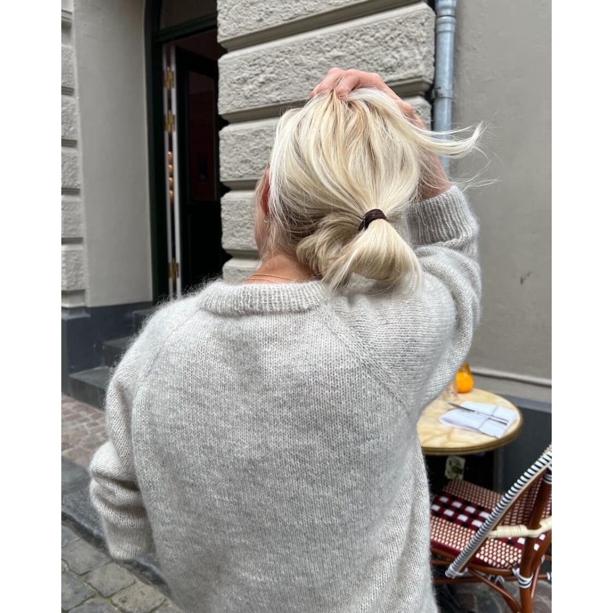 Monday sweater
