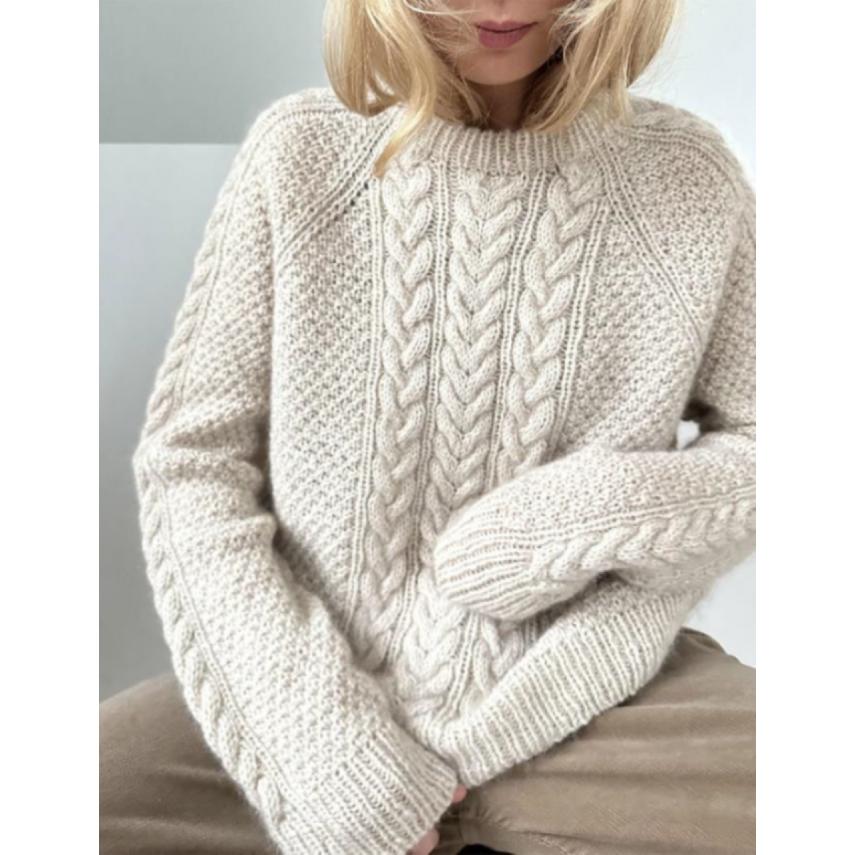 Siri sweater